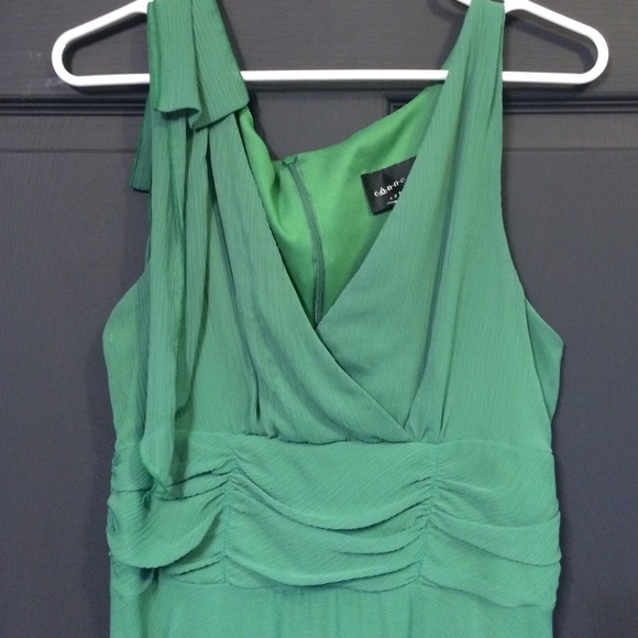 Emerald green cocktail dress - Picture 3 of 4